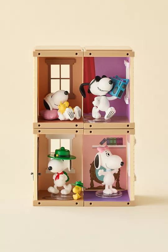 Peanuts Snoopy Apartment Series Blind Box Figure