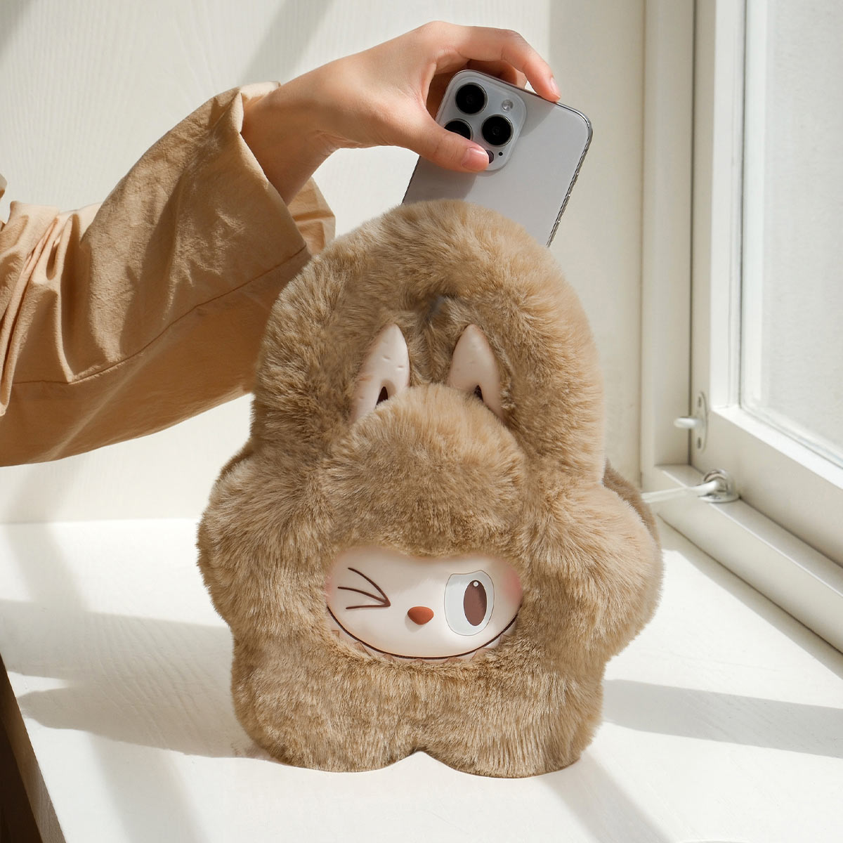 THE MONSTERS Classic Series-Plush Flower Bag